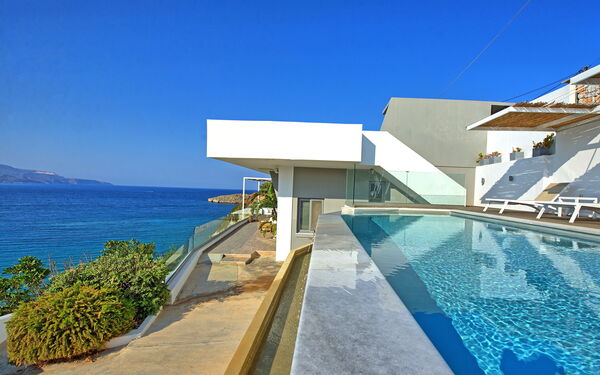 Villa Sapphire: Outdoor, Pool, Scenic View