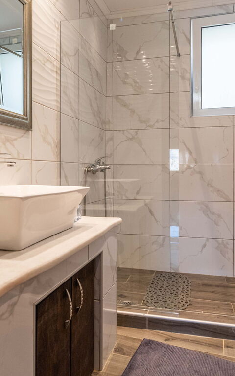 Villa Rose: Bathroom