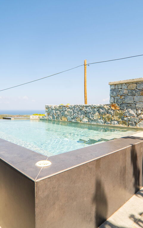 Villa Katrina: Outdoor, Pool