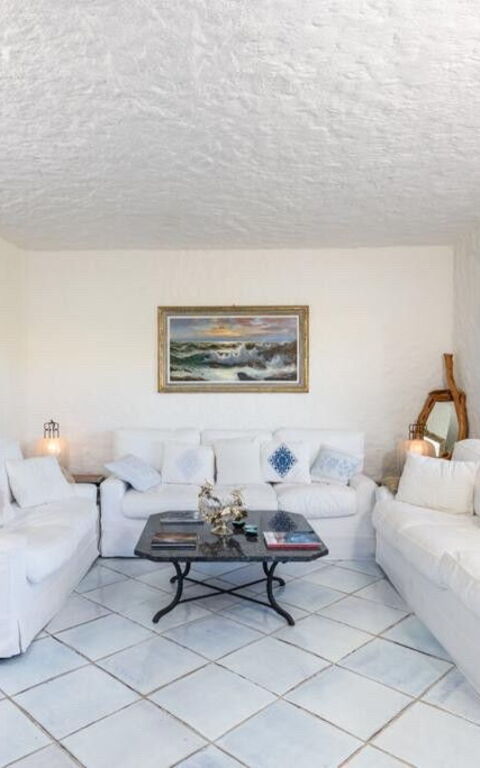 Lentischio: Living Room