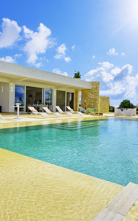 Villa Infinito: Building Exterior, Outdoor, Pool