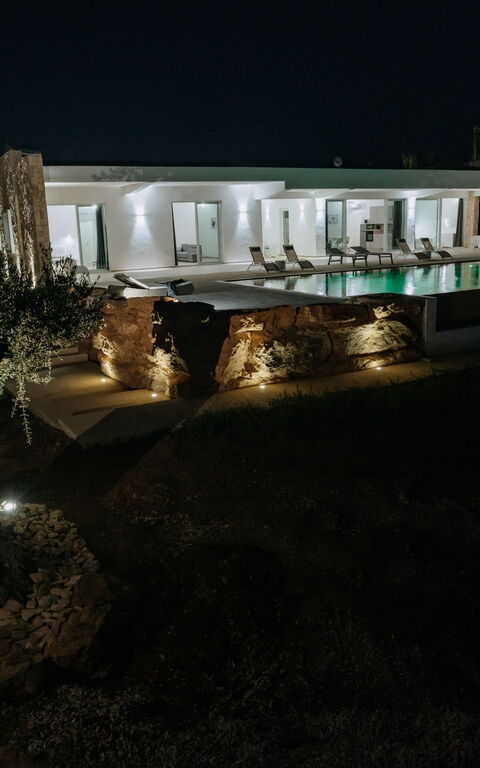 Villa Infinito: Building Exterior, Outdoor, Pool