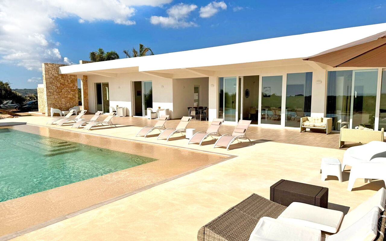 Villa Infinito: Building Exterior, Outdoor, Pool