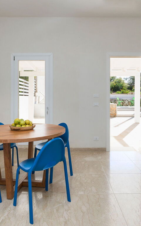 La Siesta: Kitchen, Living Room