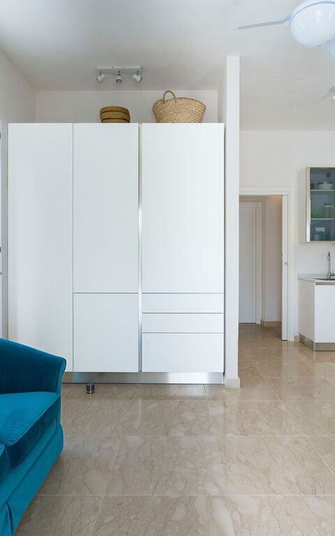 La Siesta: Kitchen, Living Room