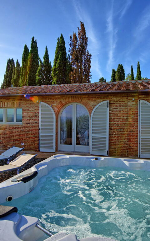 Casa Andrea: Building Exterior, Hot Tub, Outdoor