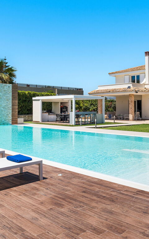 Villa Dilecta: Building Exterior, Outdoor, Pool