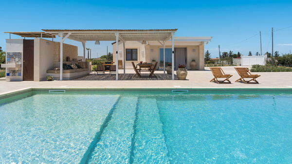 Villa Paolina: Building Exterior, Outdoor, Pool