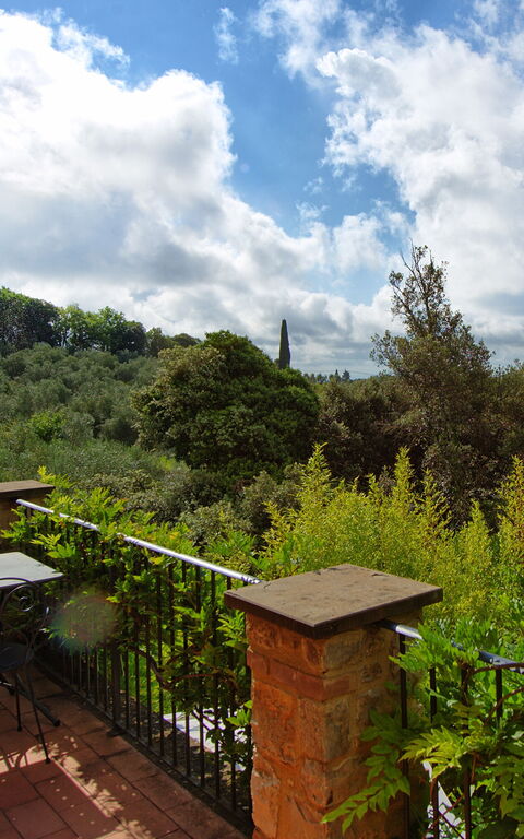Casa Minuccia: Balcony / Terrace / Patio, Building Exterior, Outdoor