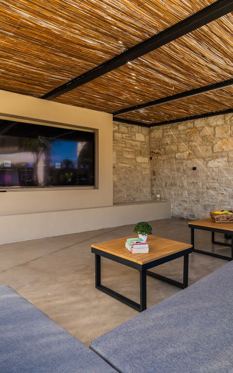 Villa Serenity: Balcony / Terrace / Patio, Outdoor