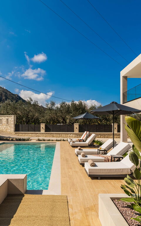 Villa Serenity: Garden, Outdoor, Pool