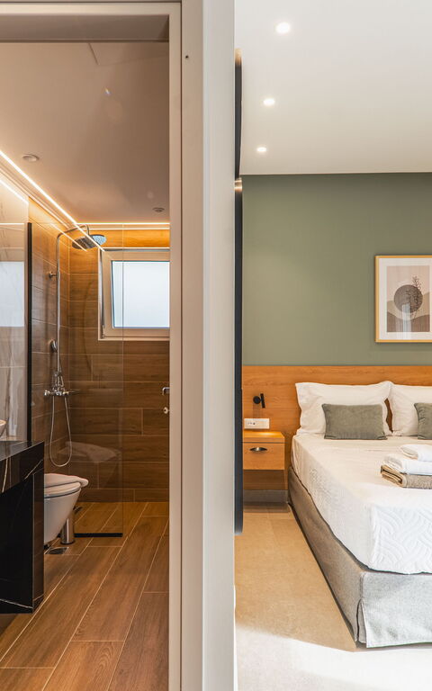 Villa Serenity: Bathroom, Bedroom