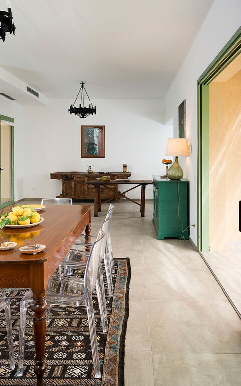 Villa Cavalè: Dining Room, Living Room