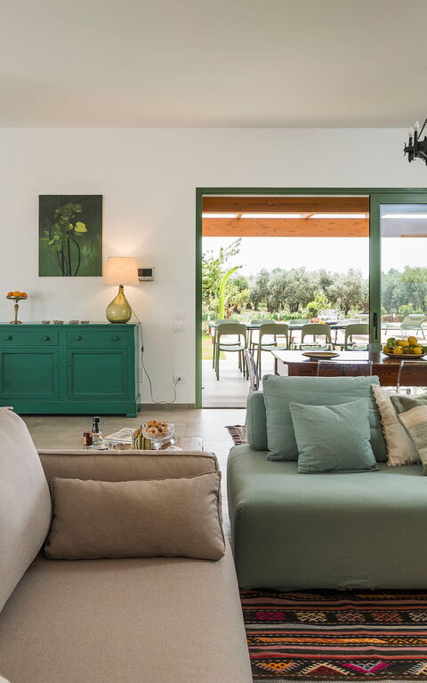 Villa Cavalè: Dining Room, Living Room