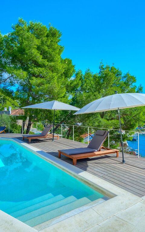 Villa Pine Haven: Building Exterior, Outdoor, Pool