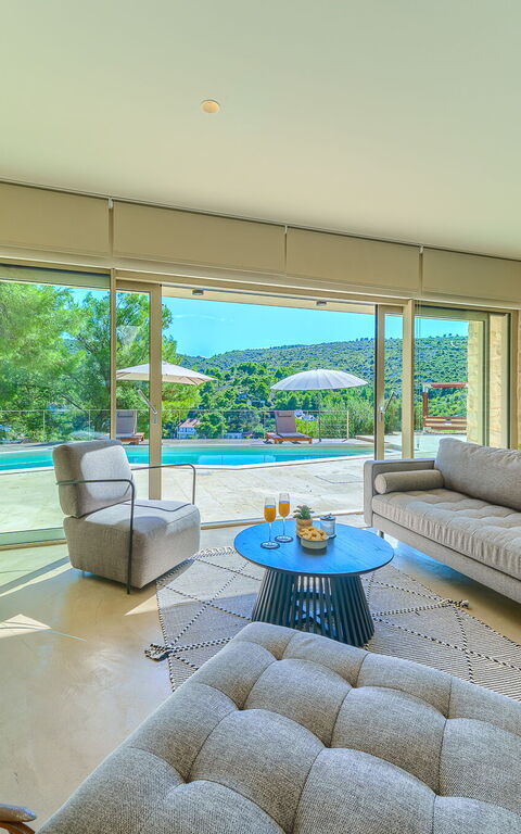 Villa Pine Haven: Living Room