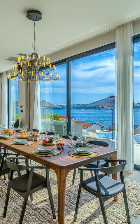 Villa Allina: Dining Room