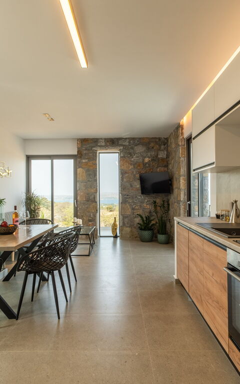 Venetian Villa: Dining Room, Kitchen