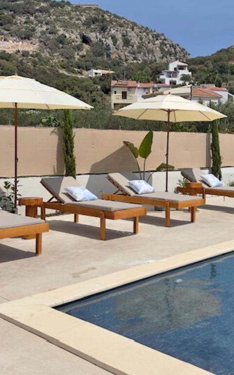 Christianna Apartments