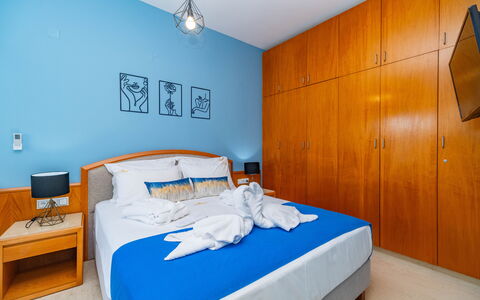 Accommodation Christianna Apartments 1: Bedroom