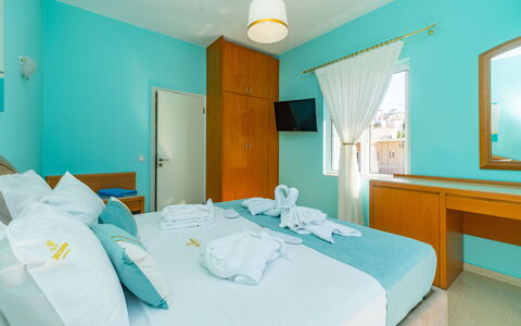 Accommodation Christianna Apartments 1: Bedroom