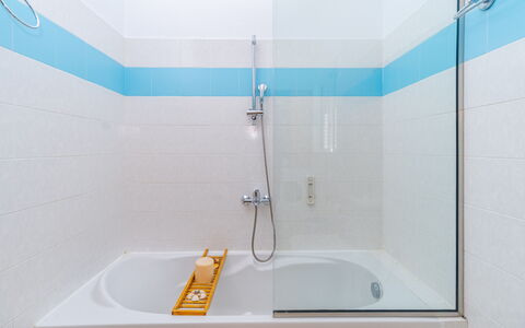 Accommodation Christianna Apartments 1: Bathroom