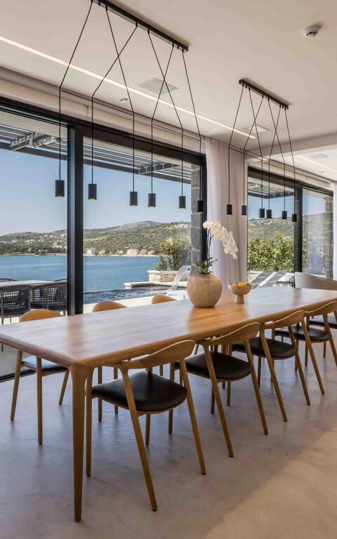 Villa Olive Vista 1: Dining Room