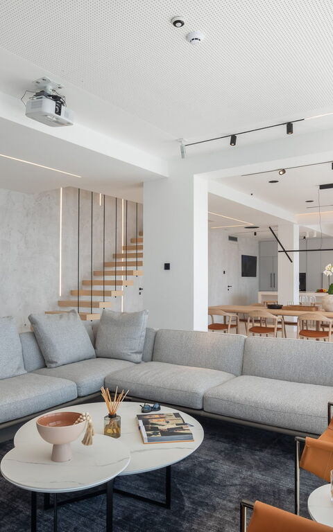 Villa Olive Vista 2: Living Room