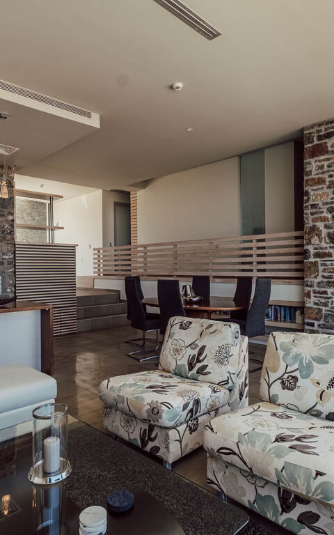 Villa Kera Panorama: Living Room