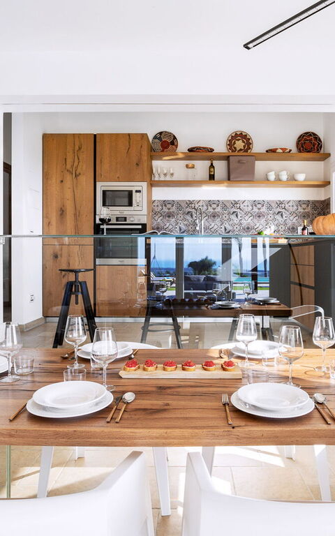 Villa Erakle: Dining Room, Kitchen