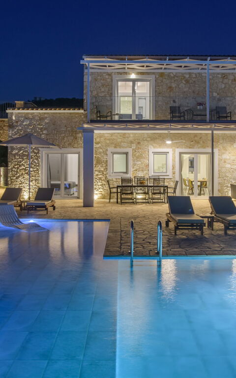 Villa Sunset: Building Exterior, Outdoor, Pool