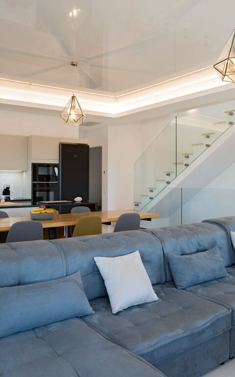 Villa Sunset: Dining Room, Kitchen, Living Room