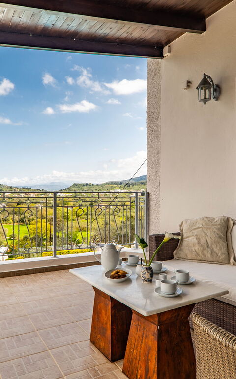 Villa Faye: Balcony / Terrace / Patio, Outdoor, Scenic View, Spring, Summer