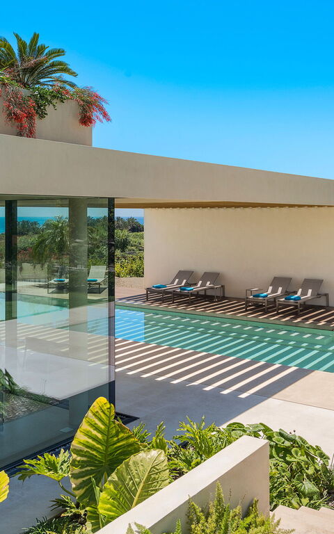 Villa Hermosa: Building Exterior, Outdoor, Pool