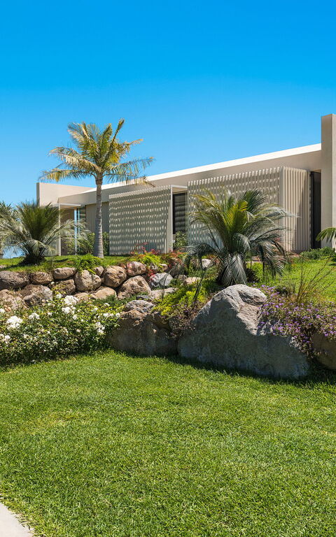 Villa Hermosa: Building Exterior, Garden, Outdoor