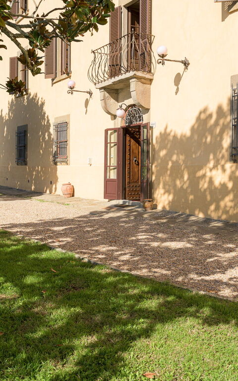 Villa Laparelli Pitti: Building Exterior, Garden, Outdoor