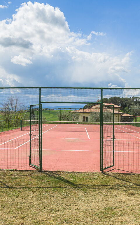 Villa la Contea: Building Exterior, Outdoor