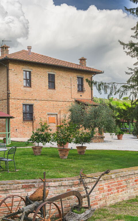 Villa la Contea: Building Exterior, Garden, Outdoor