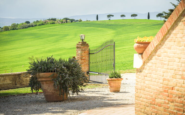 Villa la Contea: Building Exterior, Outdoor, Scenic View