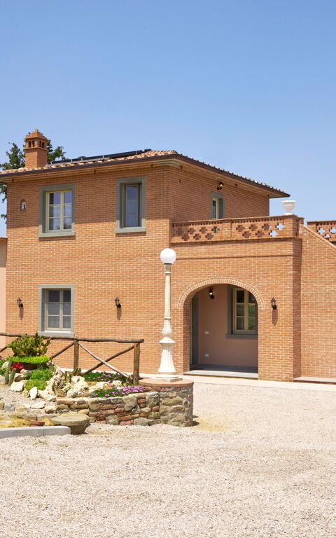 Villa Vigneto: Building Exterior, Main Entrance, Outdoor