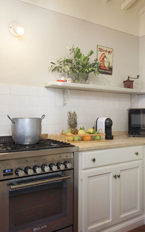 Villa Le Corchie: Kitchen