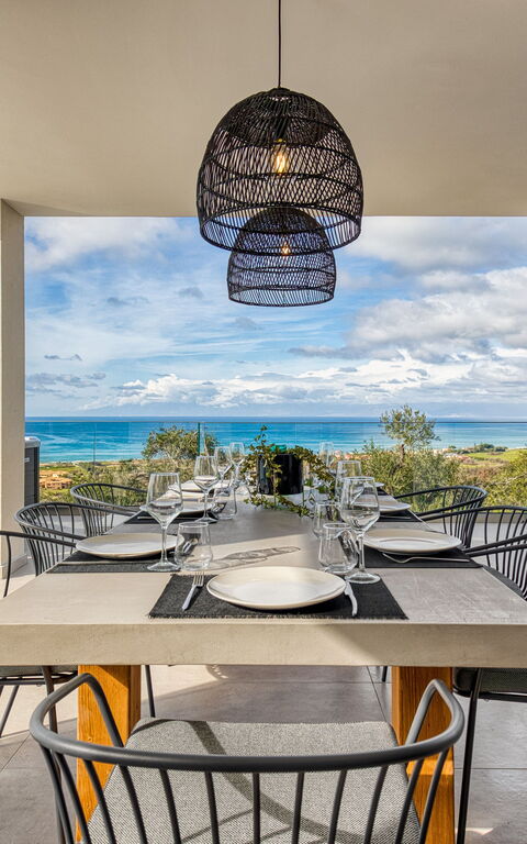 Villa Dominante: Balcony / Terrace / Patio, Building Exterior, Outdoor, Scenic View