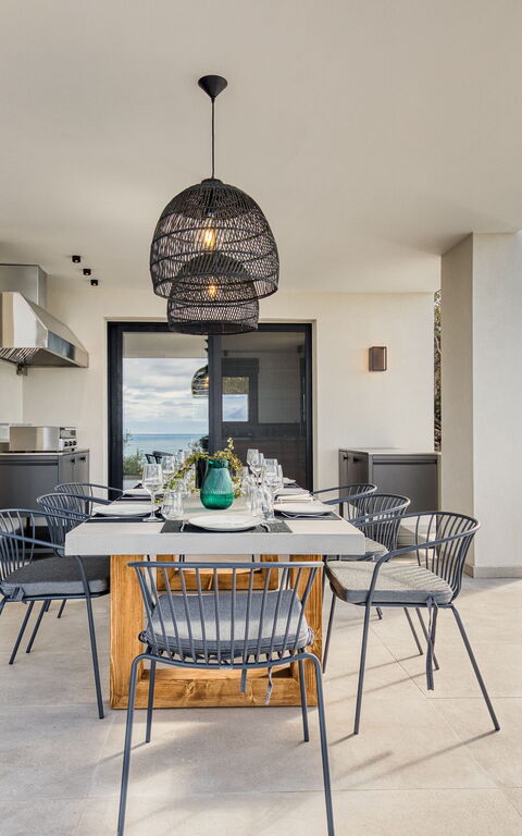 Villa Dominante: Balcony / Terrace / Patio, Building Exterior, Outdoor