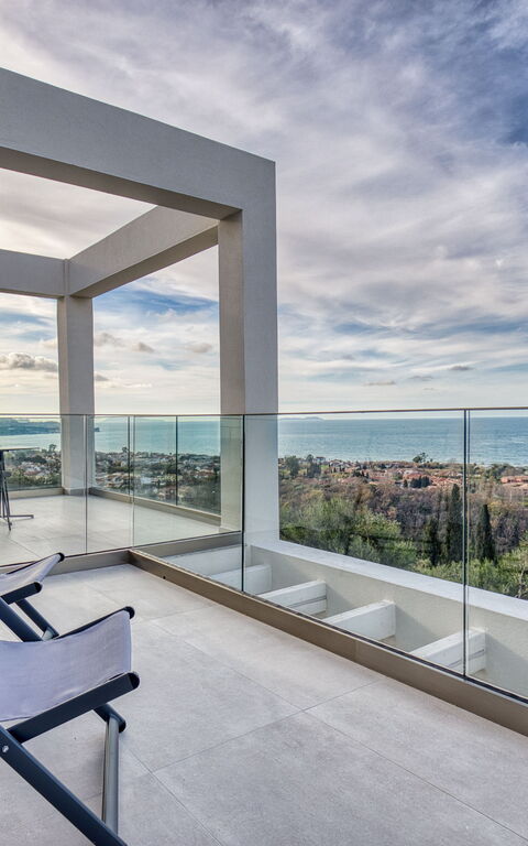 Villa Dominante: Balcony / Terrace / Patio, Building Exterior, Outdoor, Scenic View