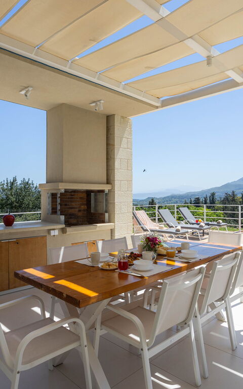 Villa Orientem Bis: Building Exterior, Garden, Outdoor, Pool, Scenic View