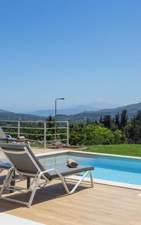Villa Orientem Bis: Building Exterior, Garden, Outdoor, Pool, Scenic View