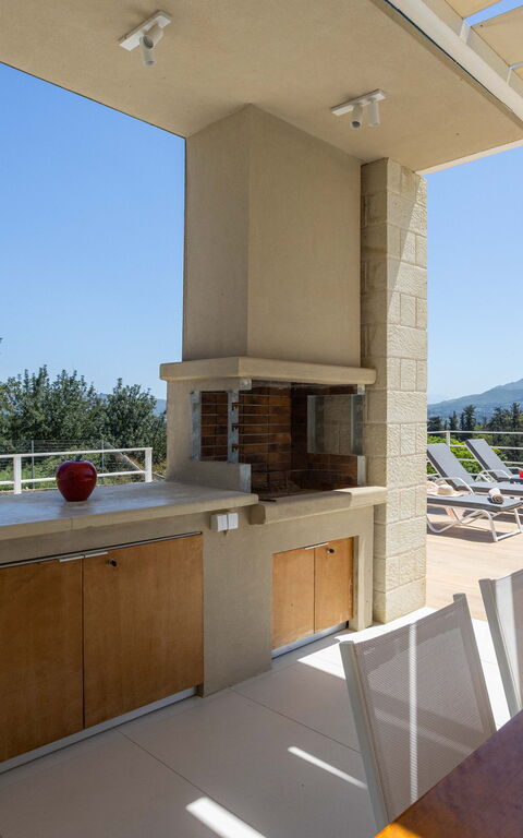 Villa Orientem Bis: Building Exterior, Garden, Outdoor