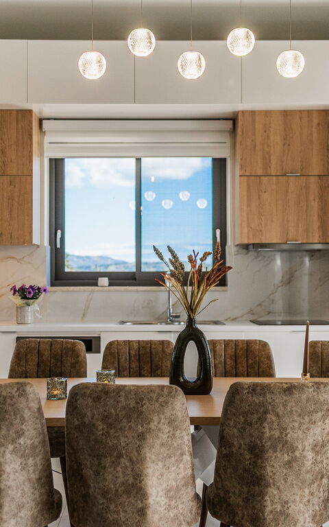 Villa Orientem Bis: Dining Room, Kitchen, Living Room