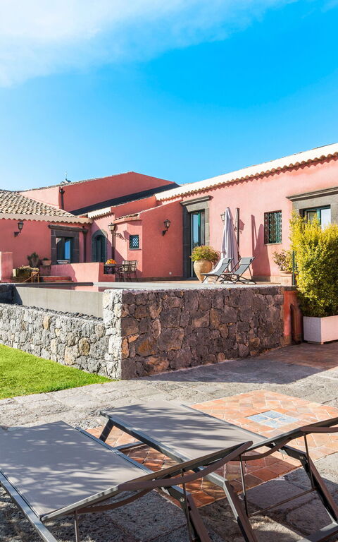 Micanera House: Building Exterior, Garden, Outdoor