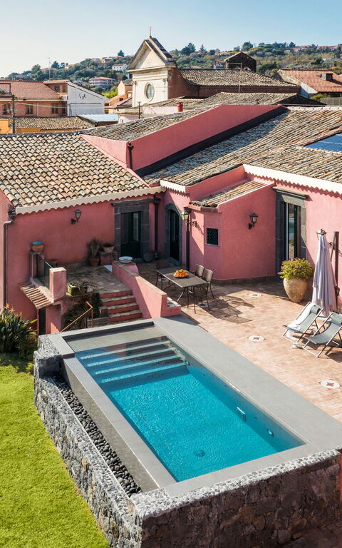 Micanera House: Building Exterior, Garden, Outdoor, Pool